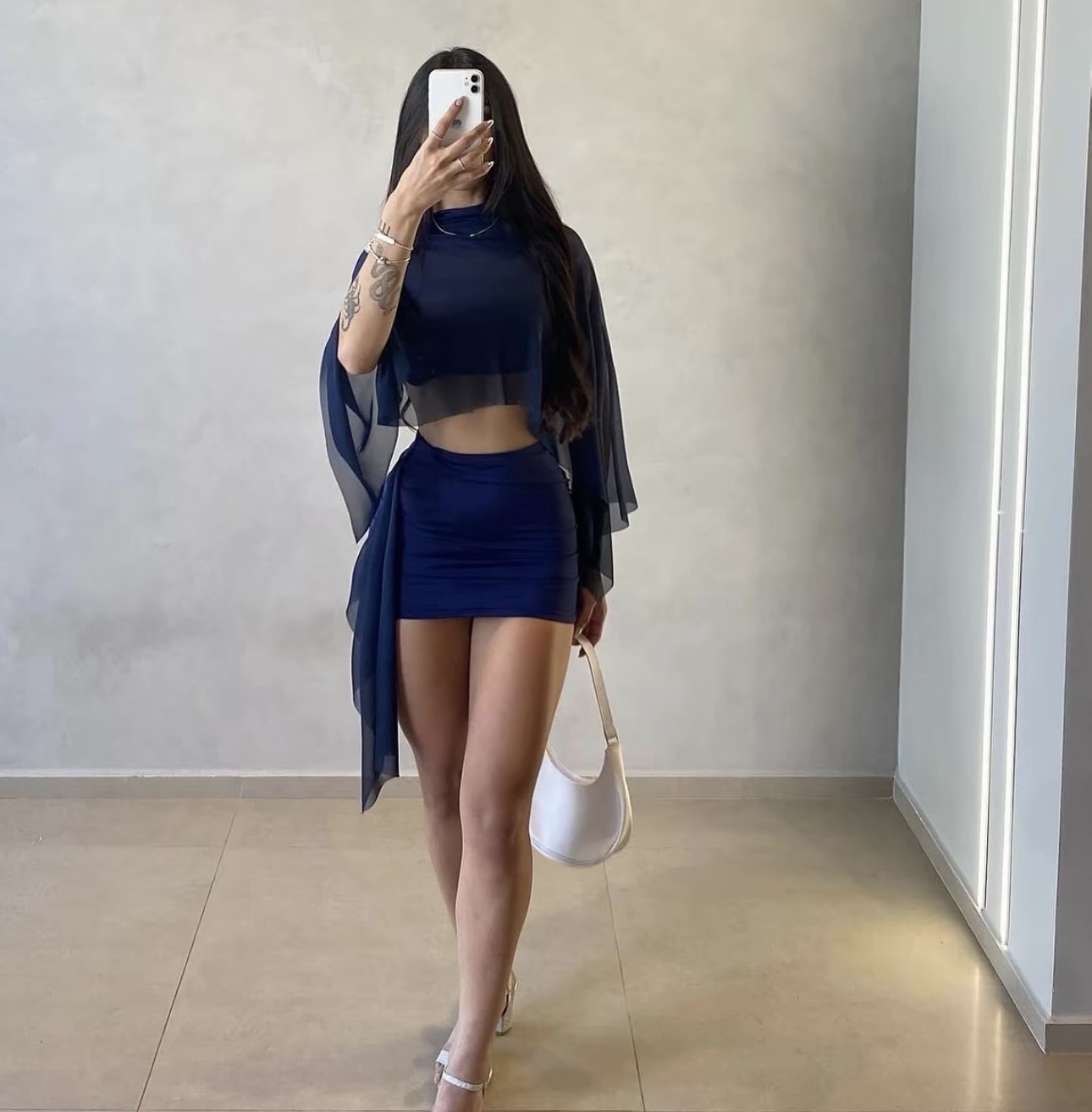 Azul Marinho